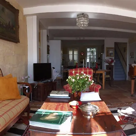 Konukevi La Maison Colline