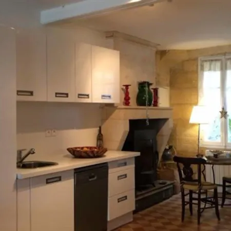 ラ メゾン コリーヌ ゲストハウス