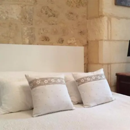 La Maison Colline 2*
