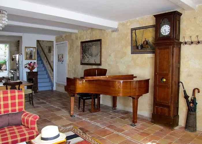 Gasthuis La Maison Colline 4*