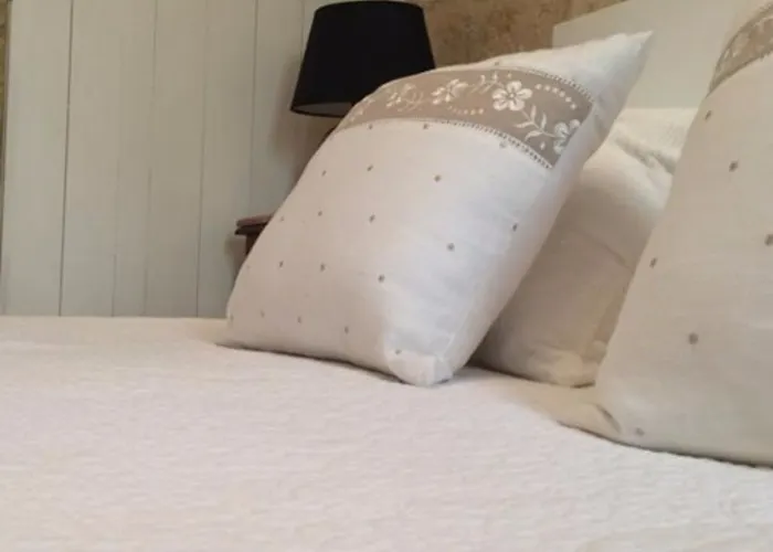 Gasthuis La Maison Colline 4*