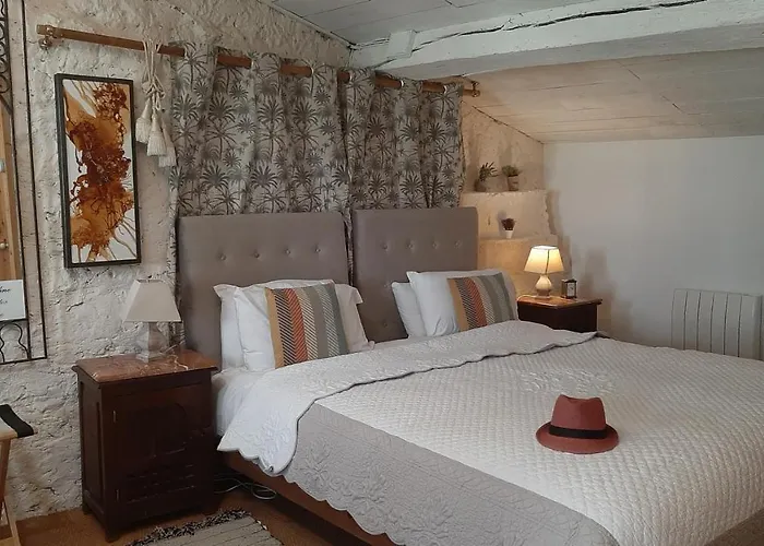 Gasthuis La Maison Colline 4*